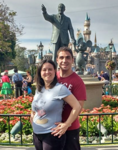 Viagem Karen e César Marcondes para Disney Califórnia - aviso da gravidez do Francisco e enxoval dele